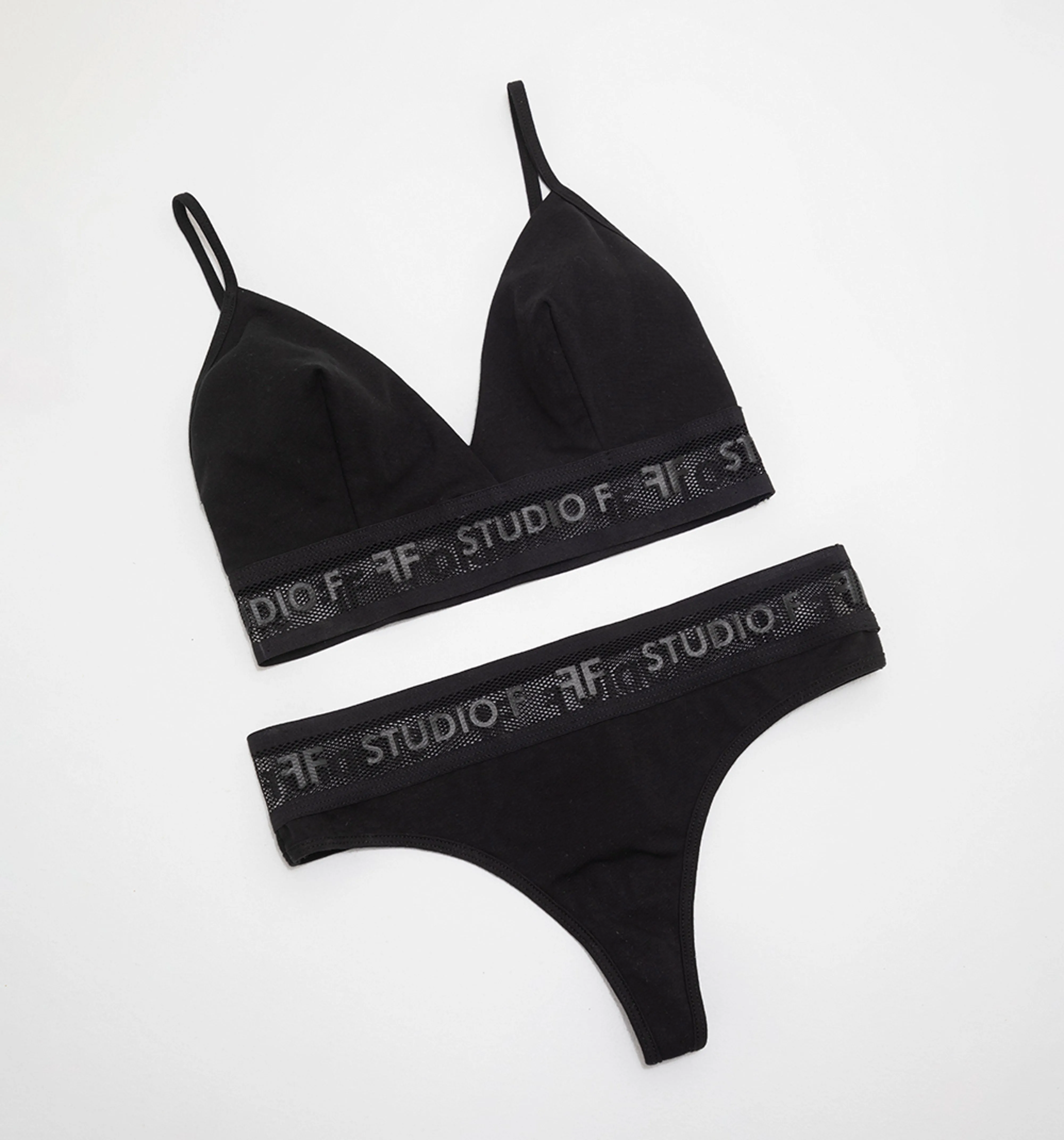 Set top y panty elastico malla logomania
